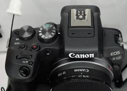 Canon EOS R10