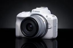 Canon EOS R50